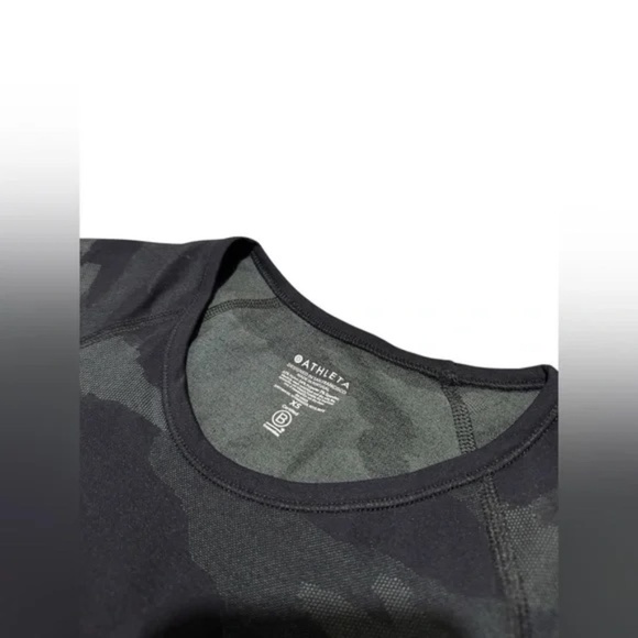 NEW ATHLETA SPEEDLIGHT CAMO BLACK & GRAY TOP IN XS - Picture 4 of 8